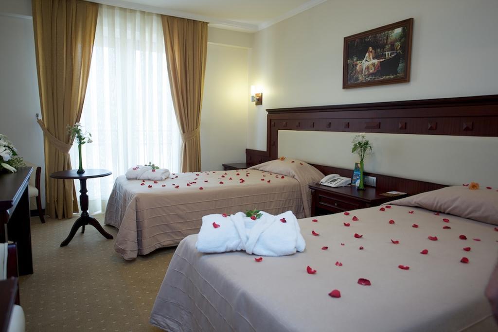 Anzer Beach Hotel Kumburgaz Bilik gambar