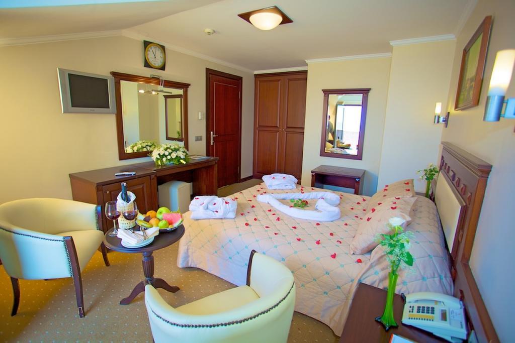 Anzer Beach Hotel Kumburgaz Bilik gambar